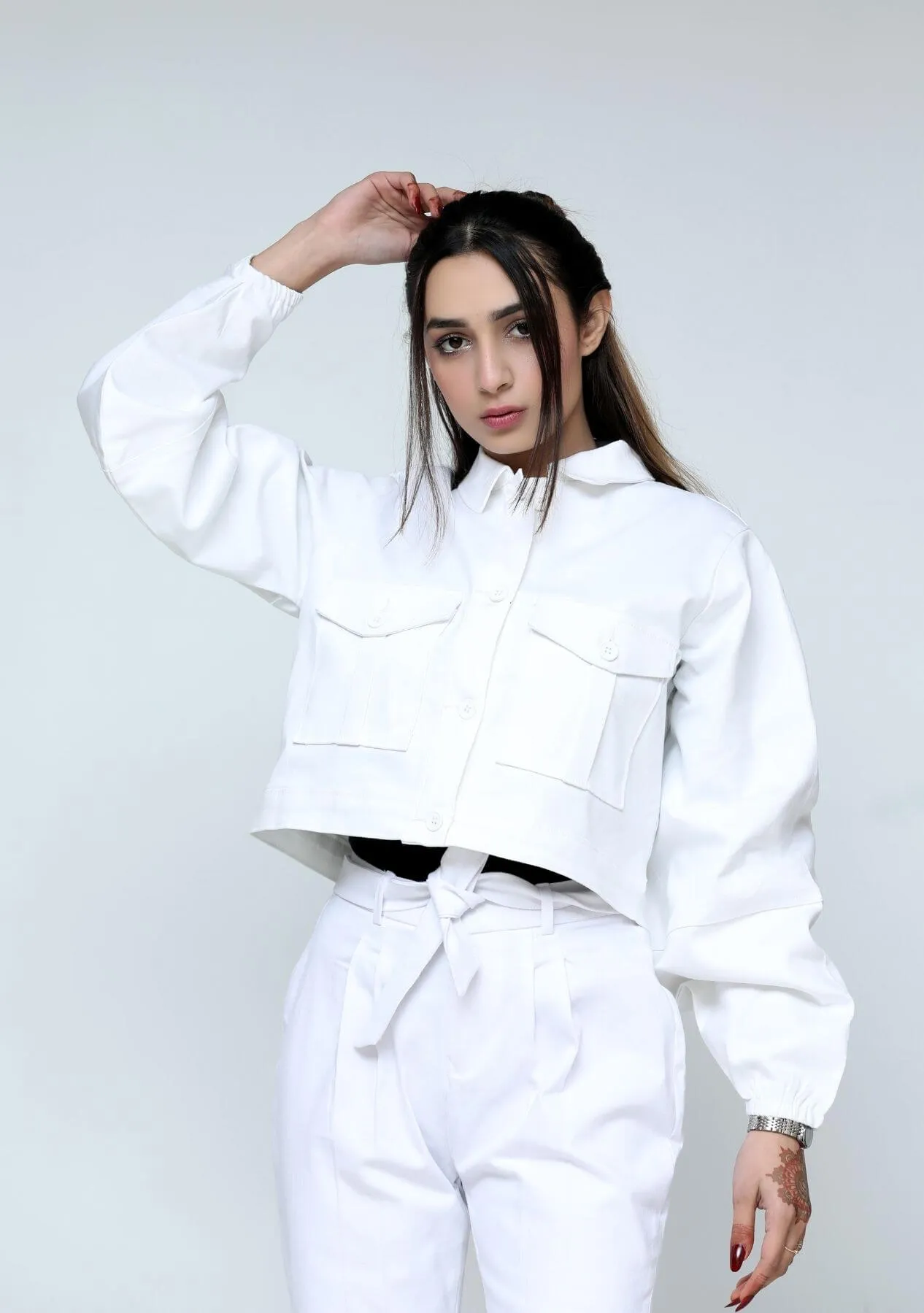 Cropped jacket with balloon sleeve - white