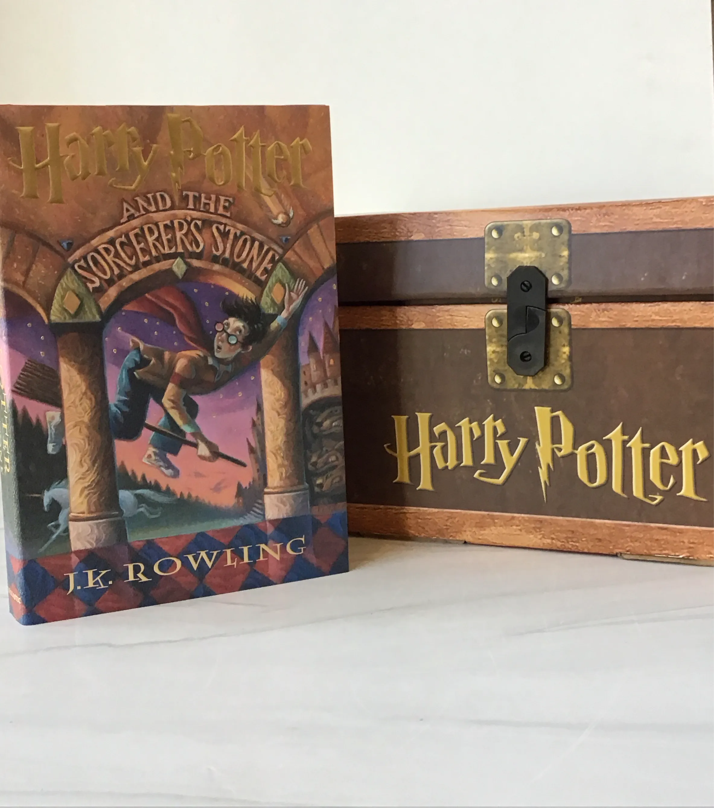 Harry Potter 7 book trunk set