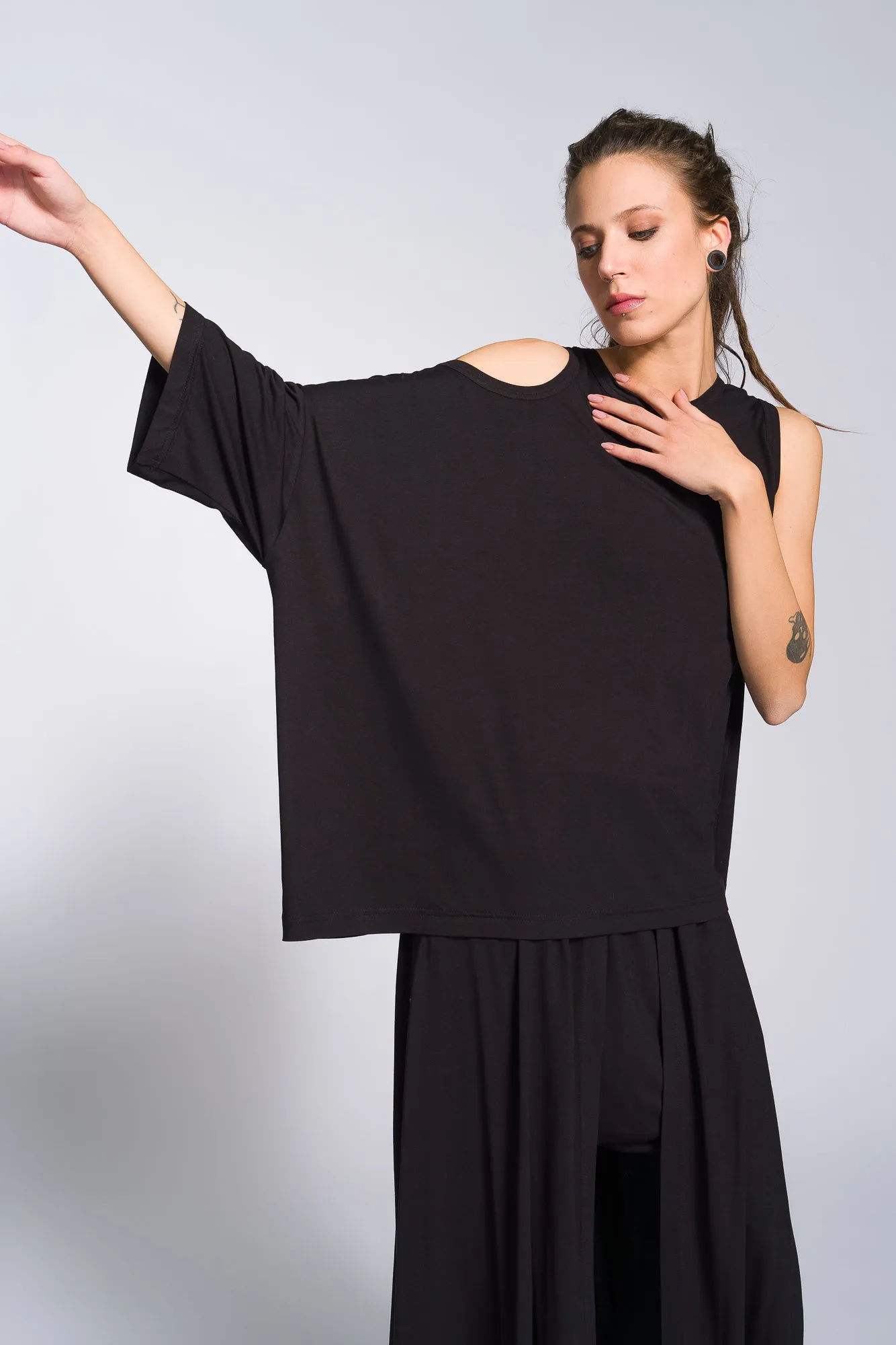 One Sleeve Loose Asymmetric Top