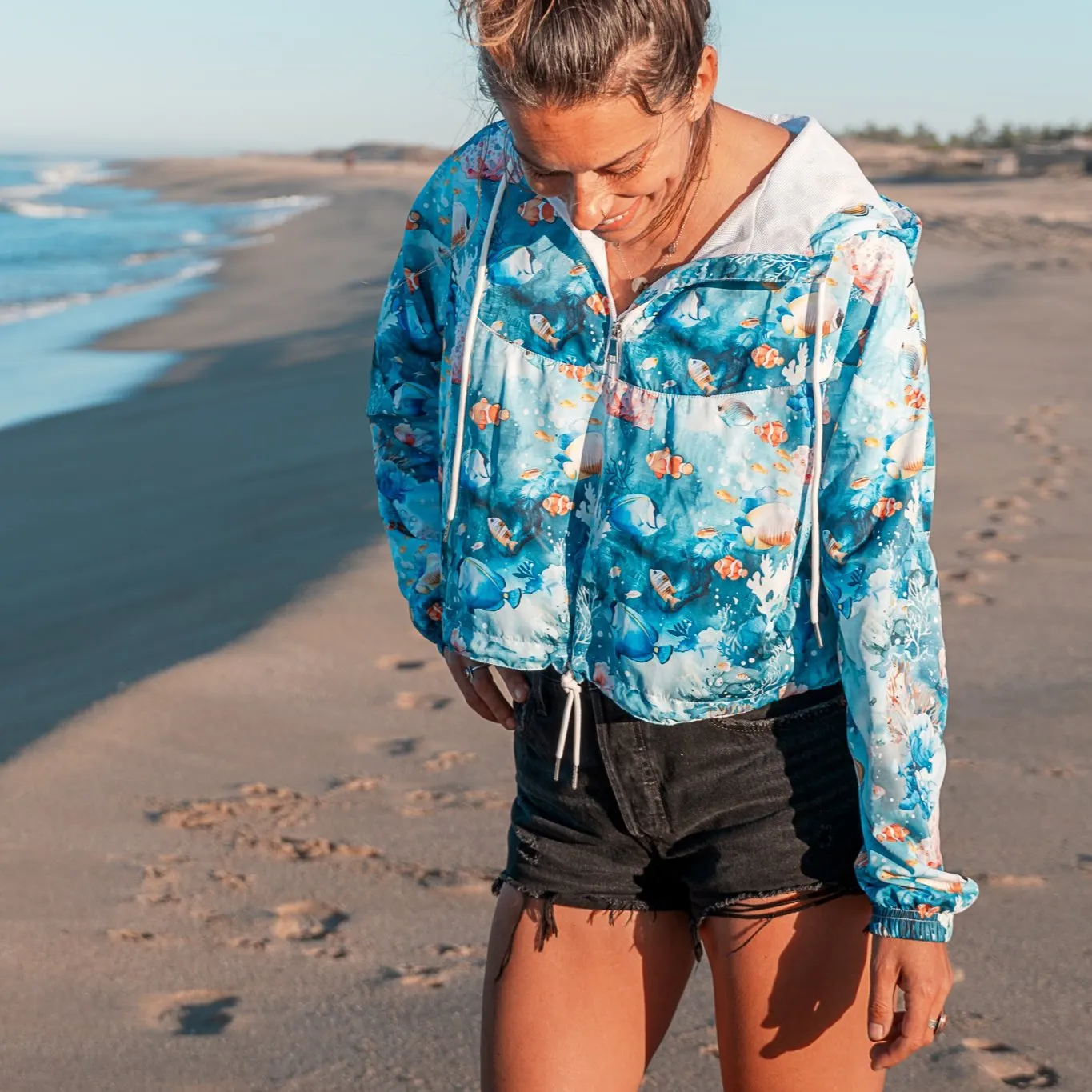 Tropical Reef Fish Women’s cropped Windbreaker